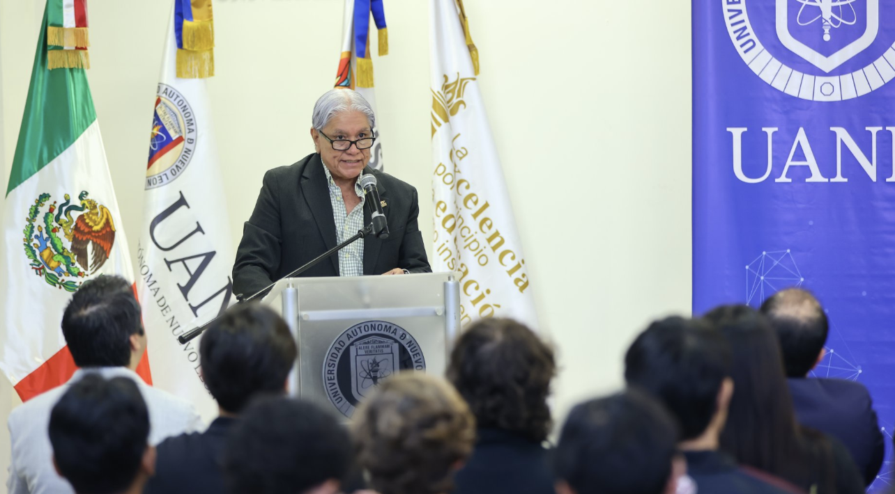 UANL abre diálogo sobre inteligencia artificial